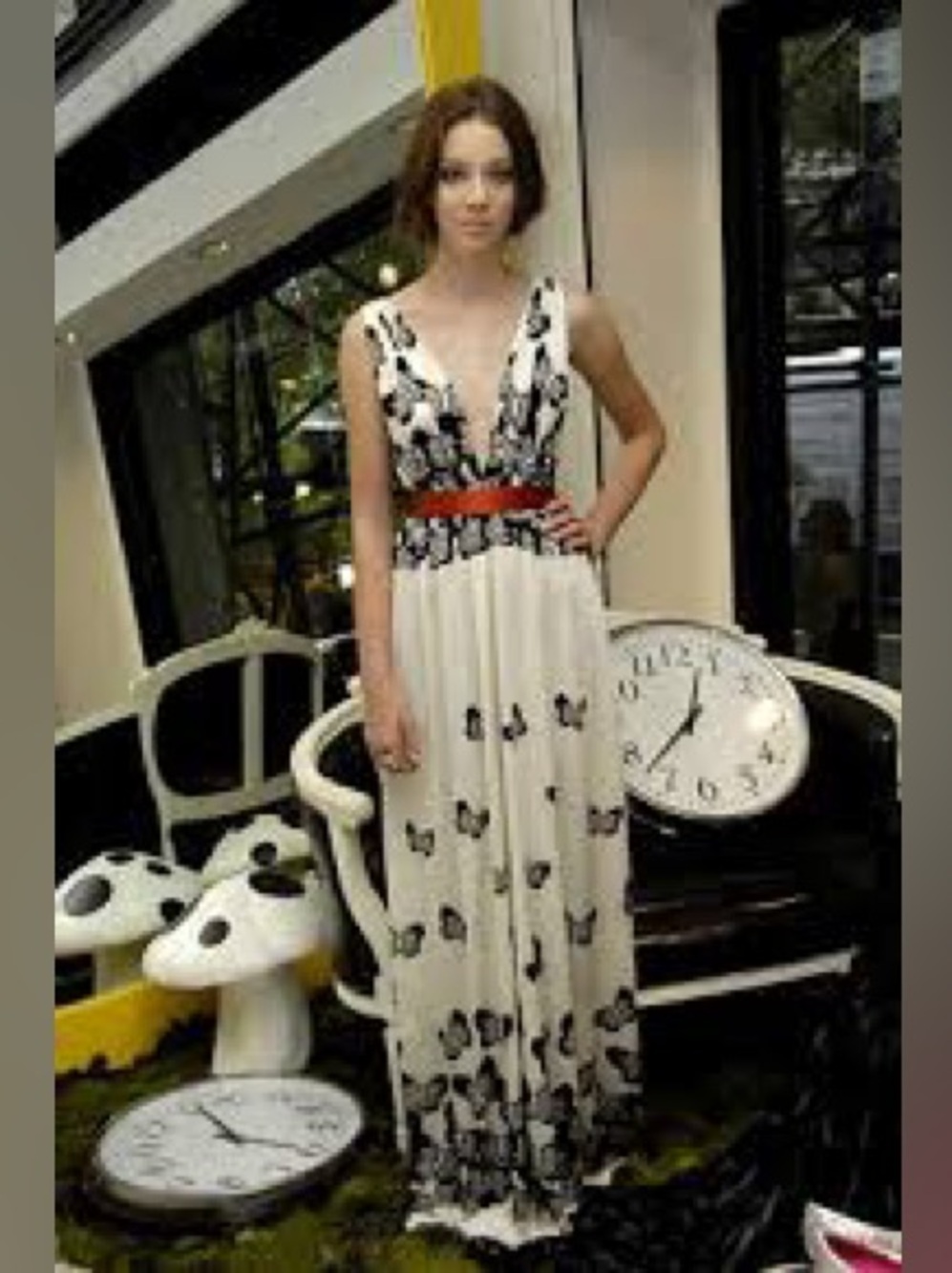 Alice + Olivia Butterfly Maxi Dress with optional Belt Size Medium
